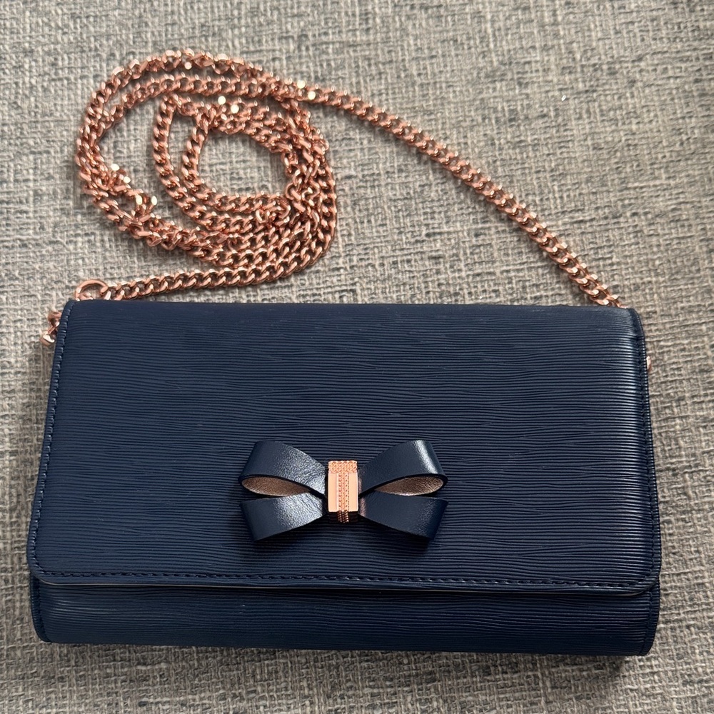 Chic Navy Clutch with Rose Gold Chain